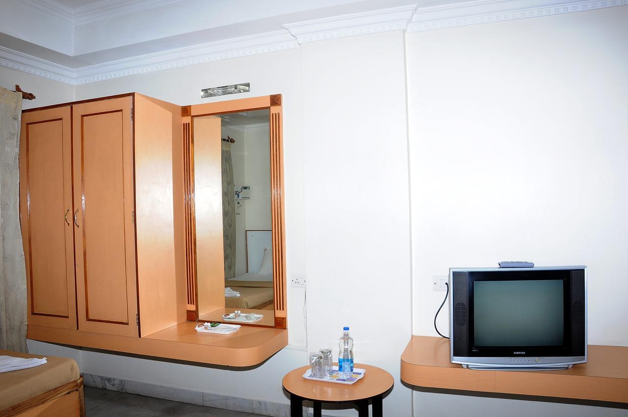 Hotel Annamalai Tiruchirappalli Ngoại thất bức ảnh
